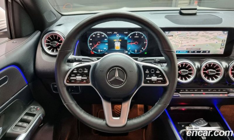 Mercedes Benz GLB-Class GLB200 D