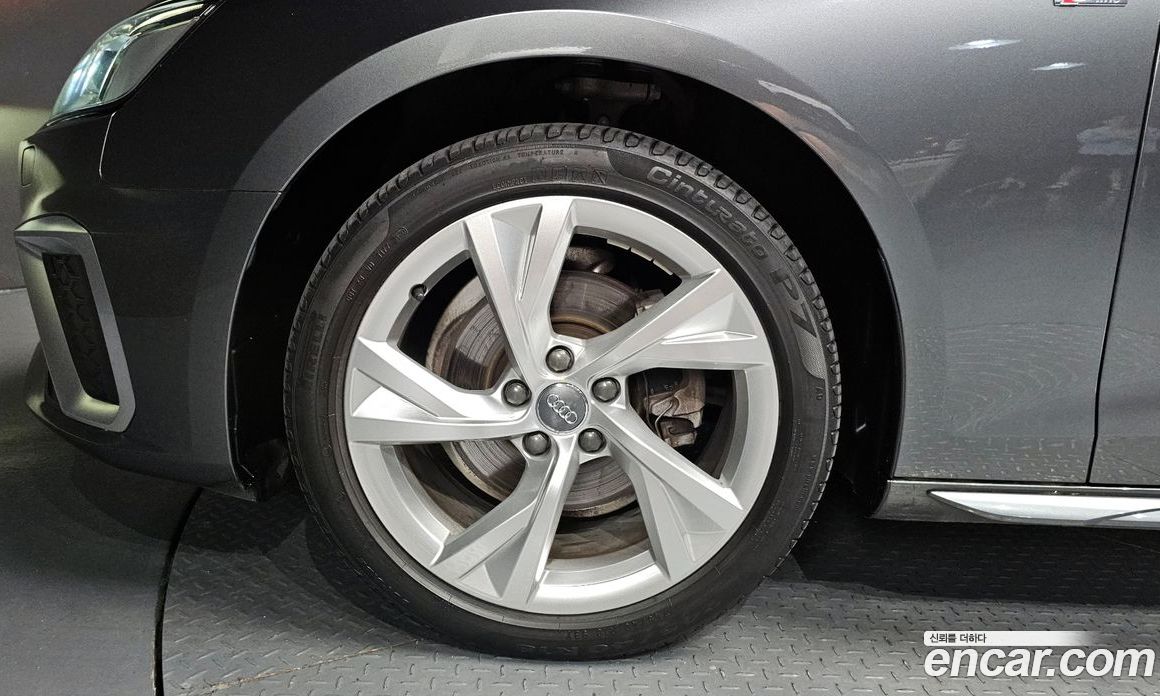 Audi A4 40 TFSI Premium