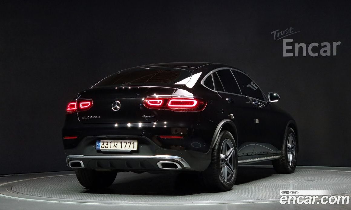 Mercedes Benz GLC-Class GLC220 D 4MATIC Coupe