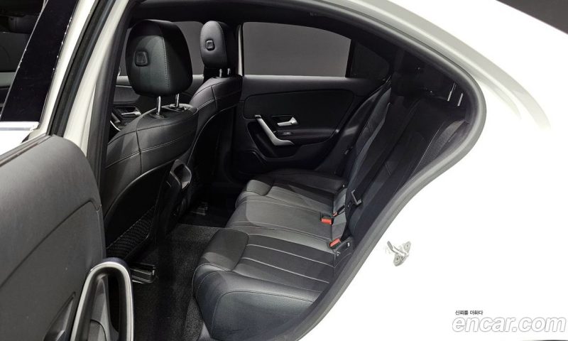 Mercedes Benz A-Class A250 4MATIC Sedan
