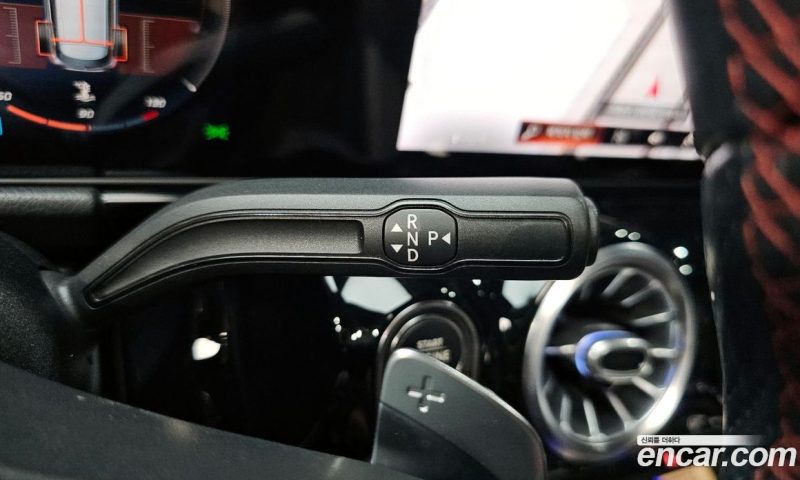 Mercedes Benz GLA-Class GLA250 4MATIC
