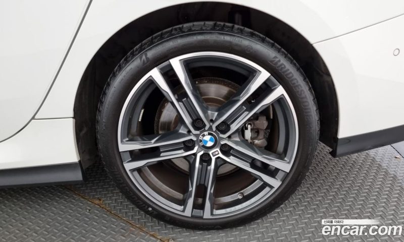 BMW 2-Series i220 M Sports