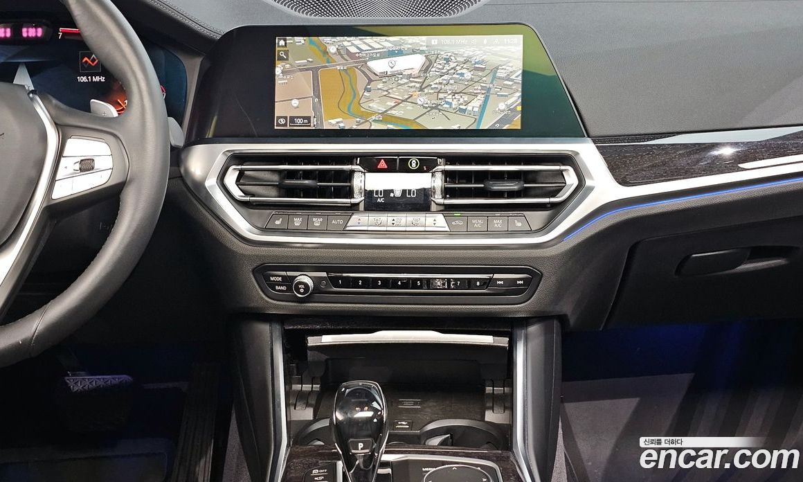 BMW 3-Series i320 Luxury