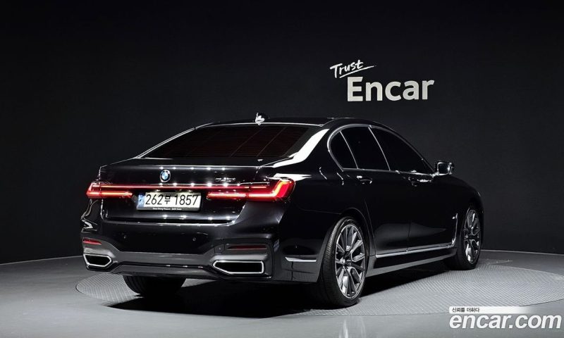 BMW 7-Series i740 M Sport