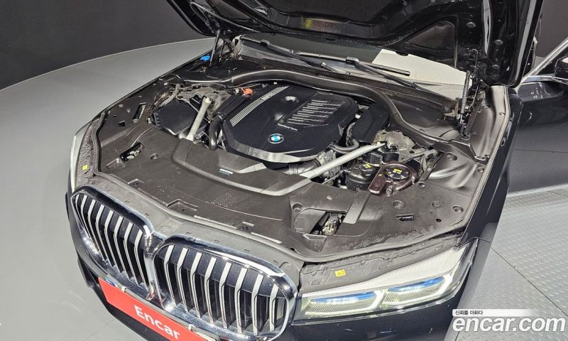 BMW 7-Series i740 M Sport