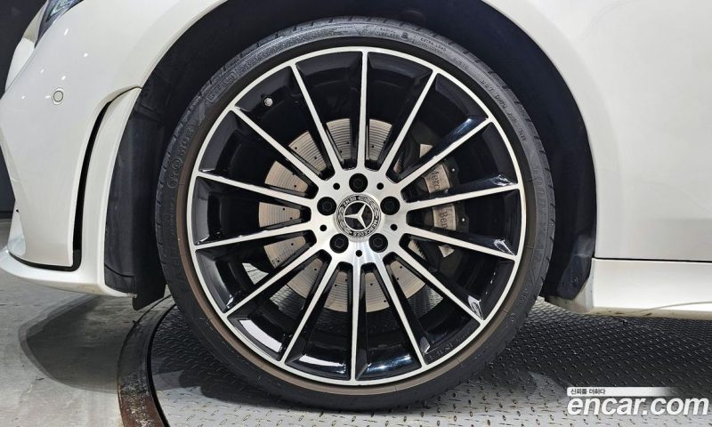 Mercedes Benz CLS-Class CLS450 4MATIC AMG Line