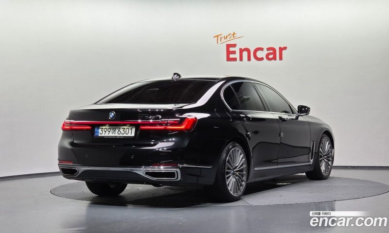 BMW 7-Series i740 Design Pure Excellence