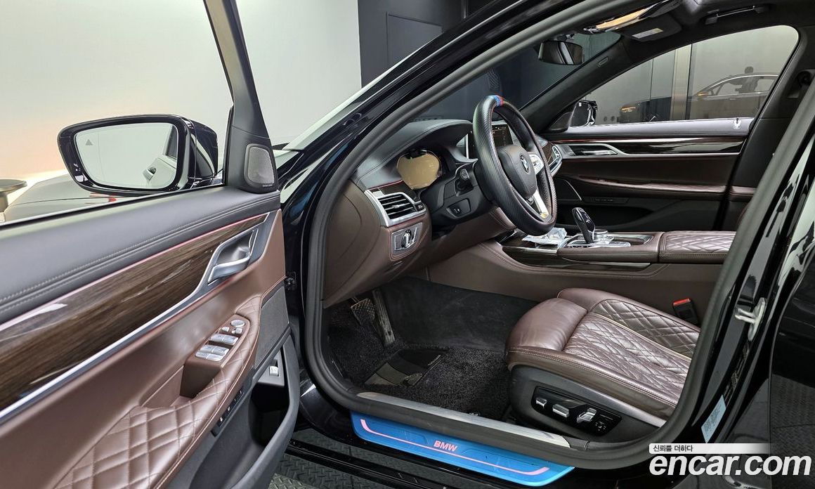BMW 7-Series i740 Design Pure Excellence
