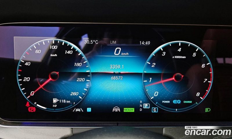 Mercedes Benz E-Class E350 4MATIC AMG Line