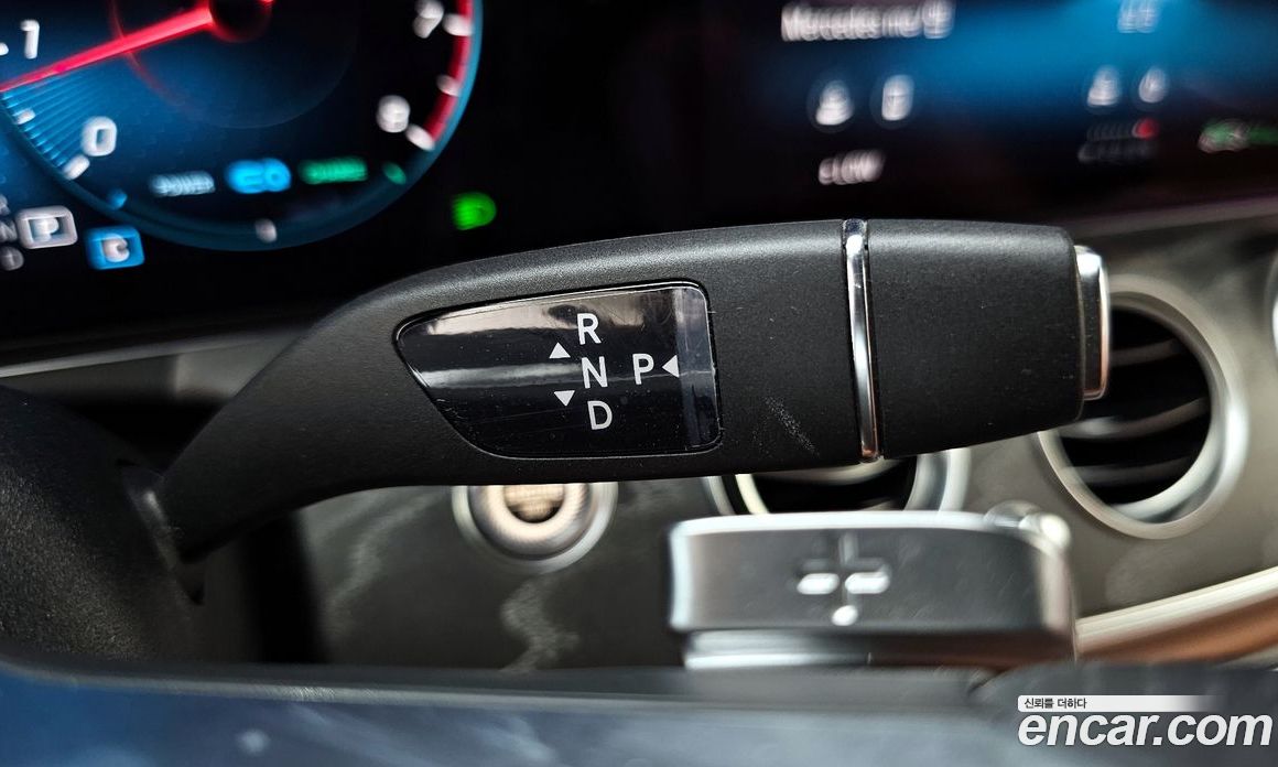 Mercedes Benz E-Class E350 4MATIC AMG Line