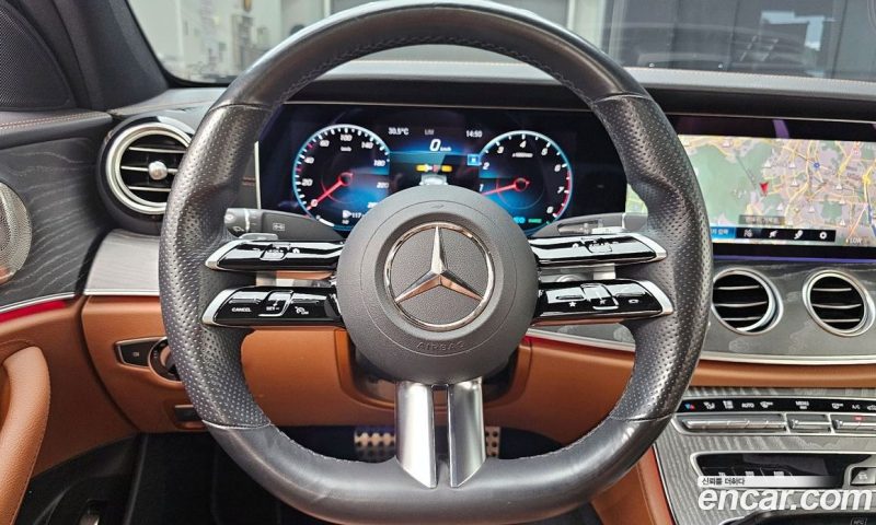 Mercedes Benz E-Class E350 4MATIC AMG Line
