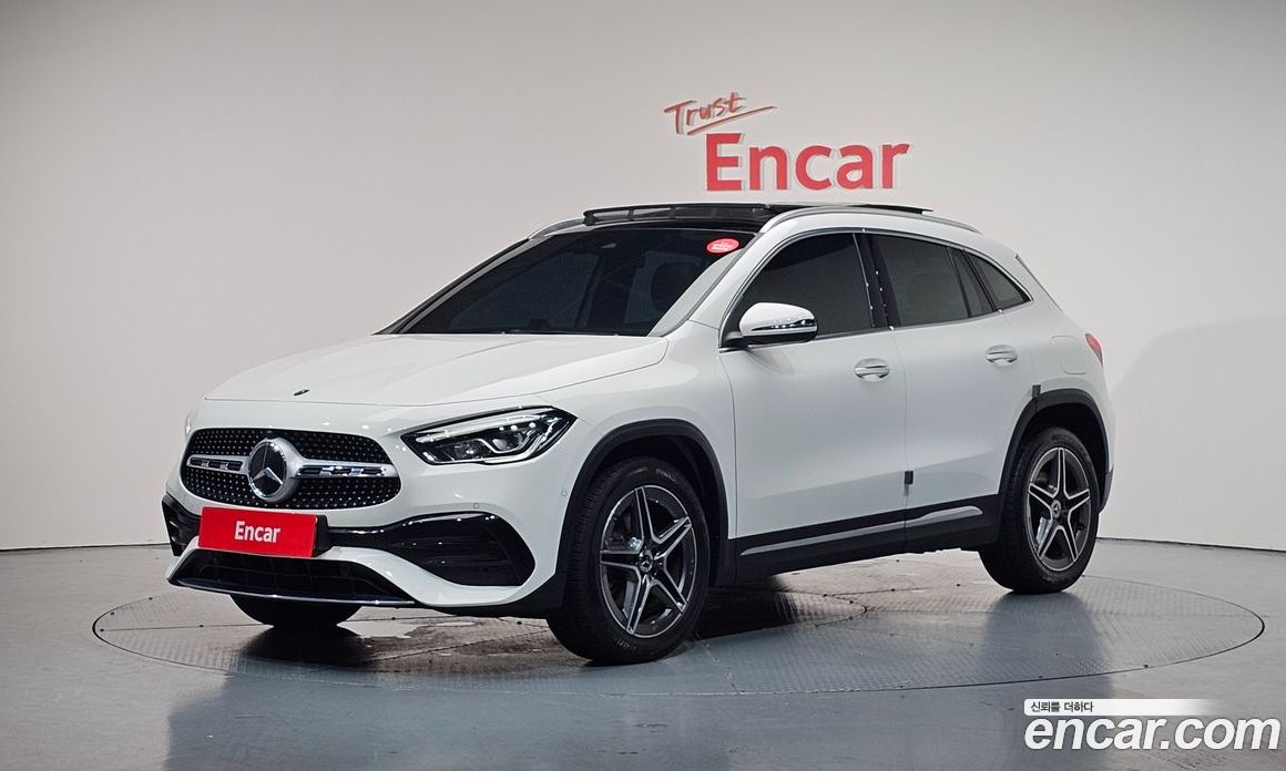 Mercedes Benz GLA-Class GLA250 4MATIC