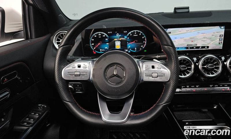 Mercedes Benz GLA-Class GLA250 4MATIC