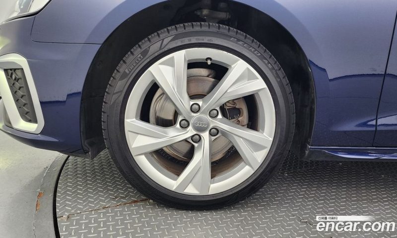 Audi A4 40 TFSI Premium