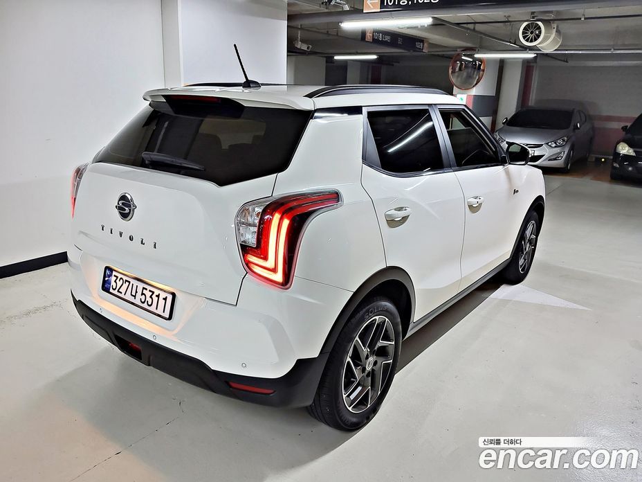 SsangYong Tivoli Gasoline 1.5 2WD