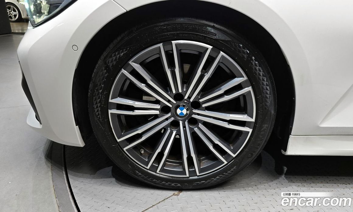 BMW 3-Series i320 M Sport