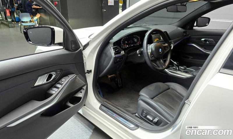 BMW 3-Series i320 M Sport