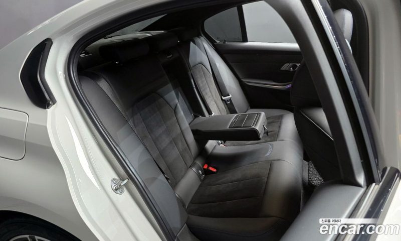 BMW 3-Series i320 M Sport