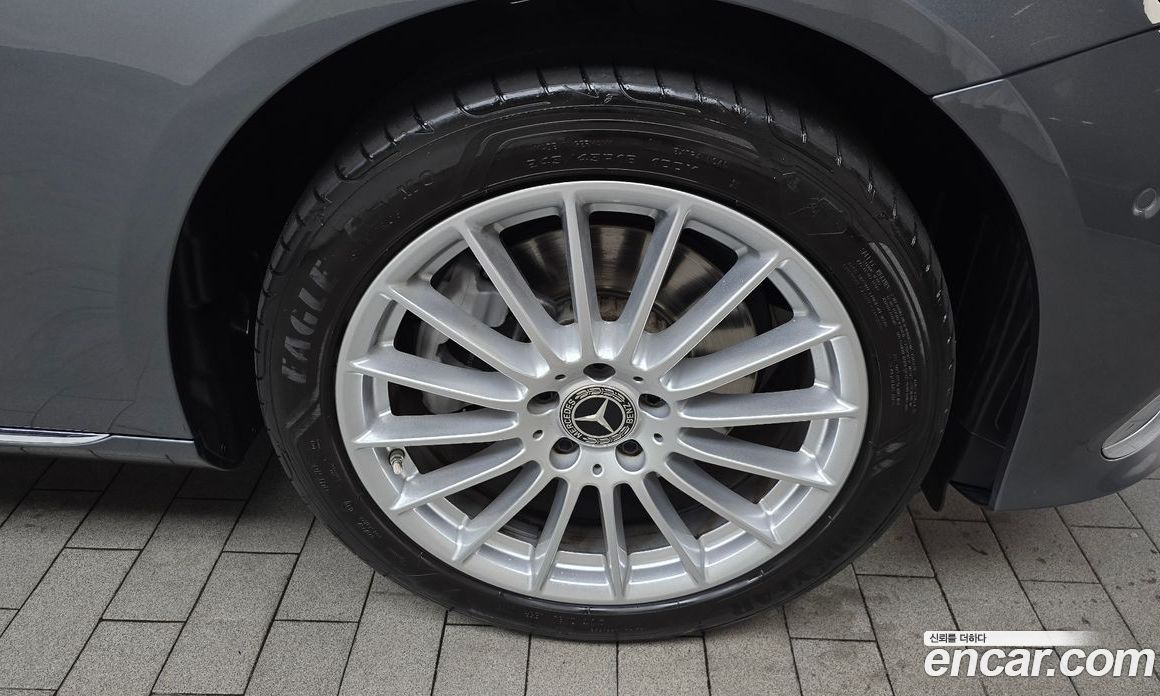 Mercedes Benz E-Class E250 Exclusive