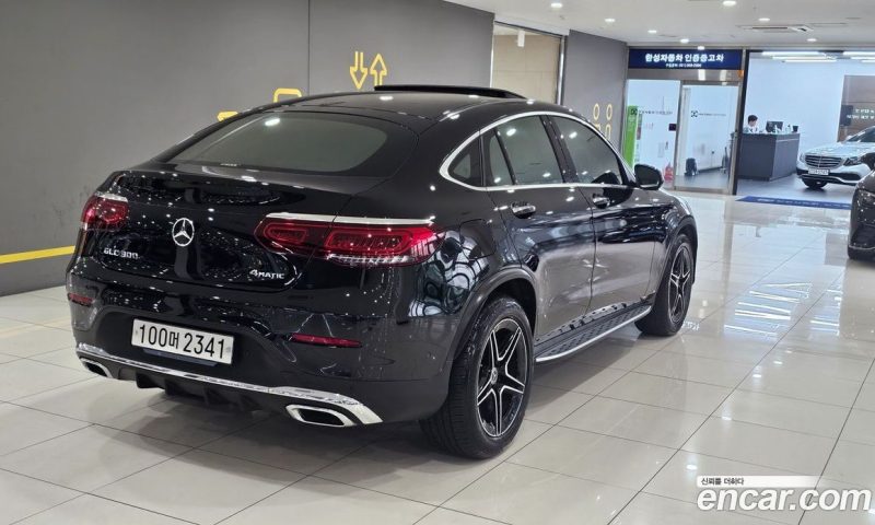 Mercedes Benz GLC-Class GCL300 4MATIC Coupe