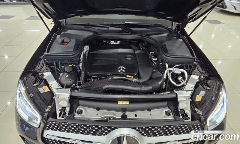 Mercedes Benz GLC-Class GCL300 4MATIC Coupe