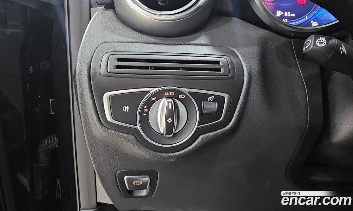 Mercedes Benz GLC-Class GCL300 4MATIC Coupe
