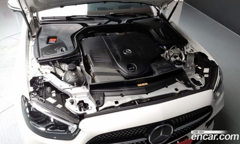 Mercedes Benz E-Class E450 4MATIC Coupe