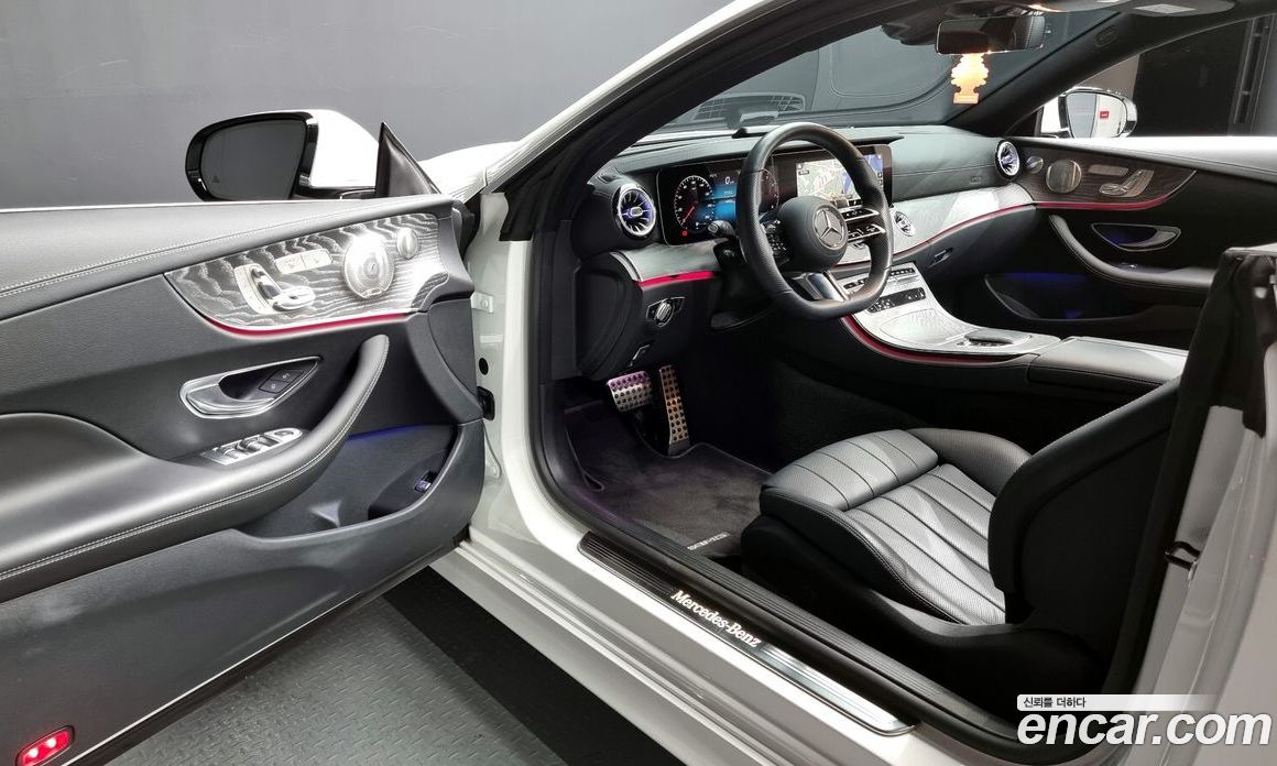 Mercedes Benz E-Class E450 4MATIC Coupe