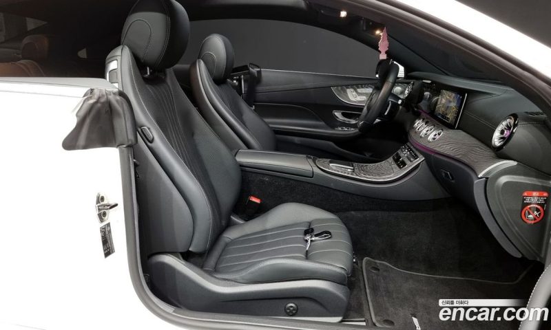 Mercedes Benz E-Class E450 4MATIC Coupe