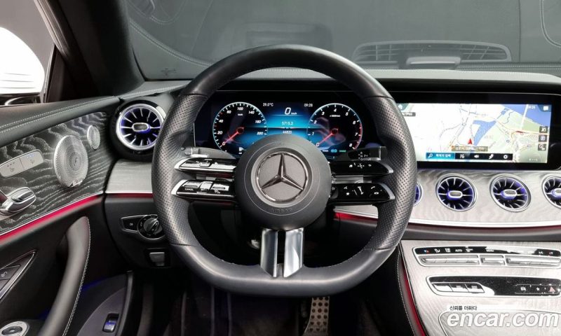 Mercedes Benz E-Class E450 4MATIC Coupe