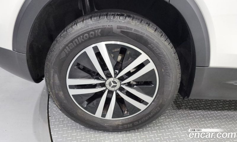 Mercedes Benz GLB-Class GLB200 D