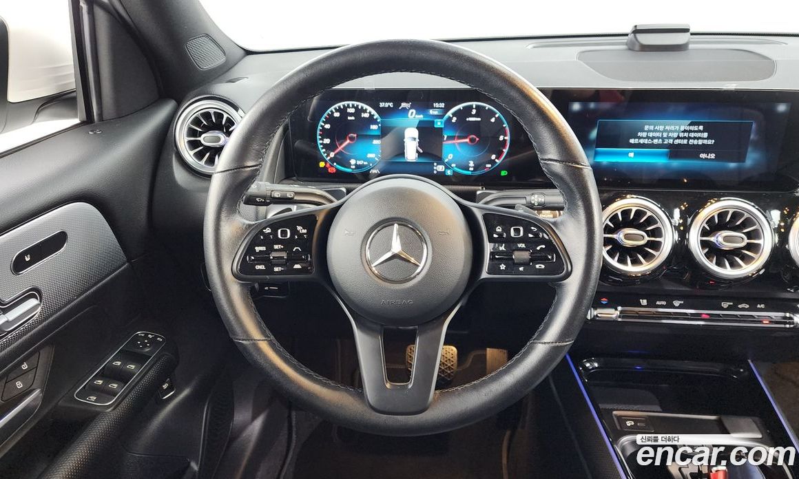 Mercedes Benz GLB-Class GLB200 D