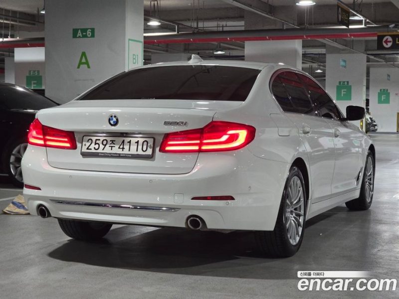 BMW 5-Series i520 Luxury