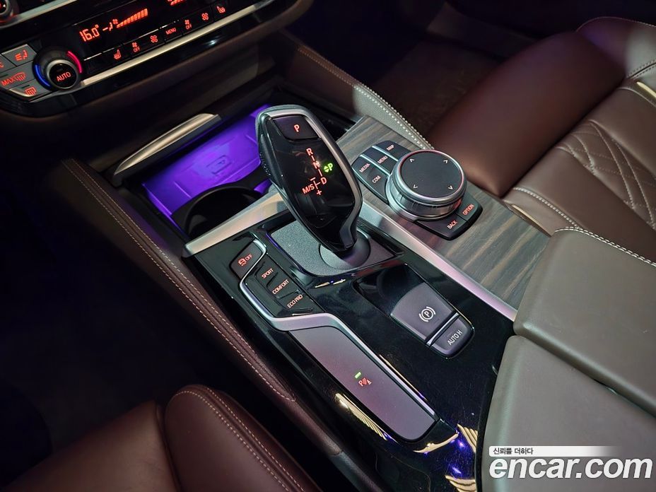 BMW 5-Series i520 Luxury