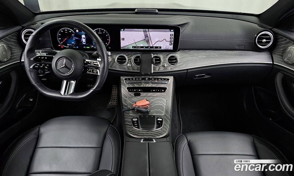 Mercedes Benz E-Class E350 4MATIC AMG Line