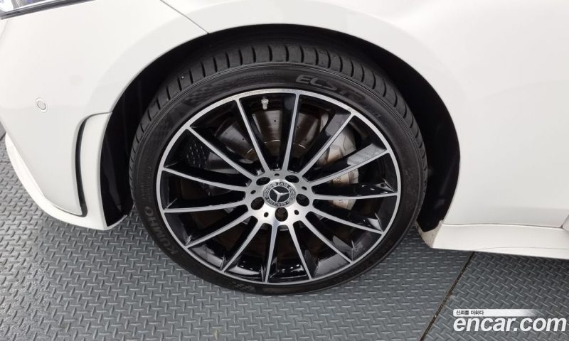 Mercedes Benz CLS-Class CLS450 4MATIC AMG Line