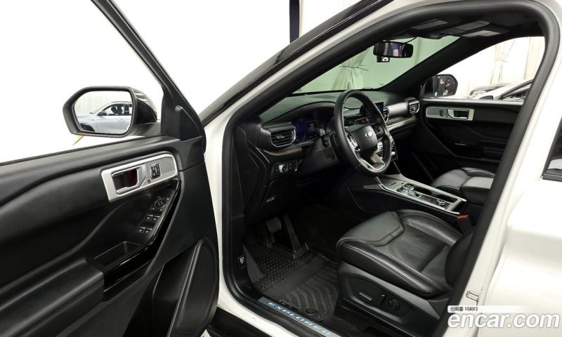 Ford Explorer 3.0 Platinum 4WD