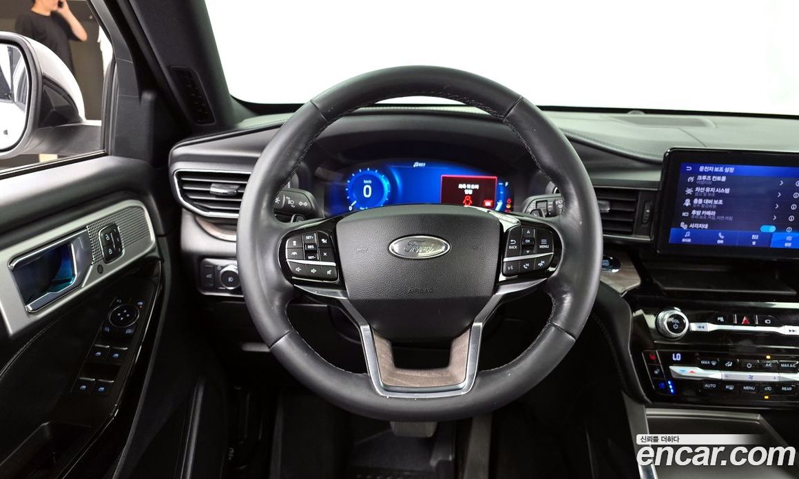 Ford Explorer 3.0 Platinum 4WD