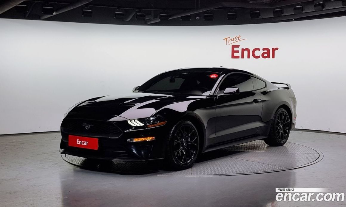 Ford Mustang Coupe