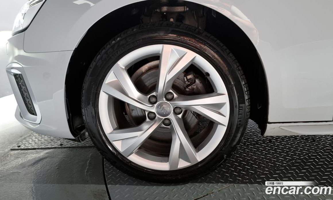 Audi A4 35 TDI Premium