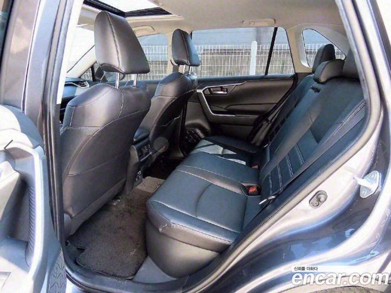 Toyota RAV4 2.5 2WD Hybrid
