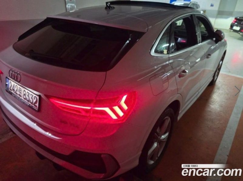 Audi Q3 35 TDI Premium Sportback