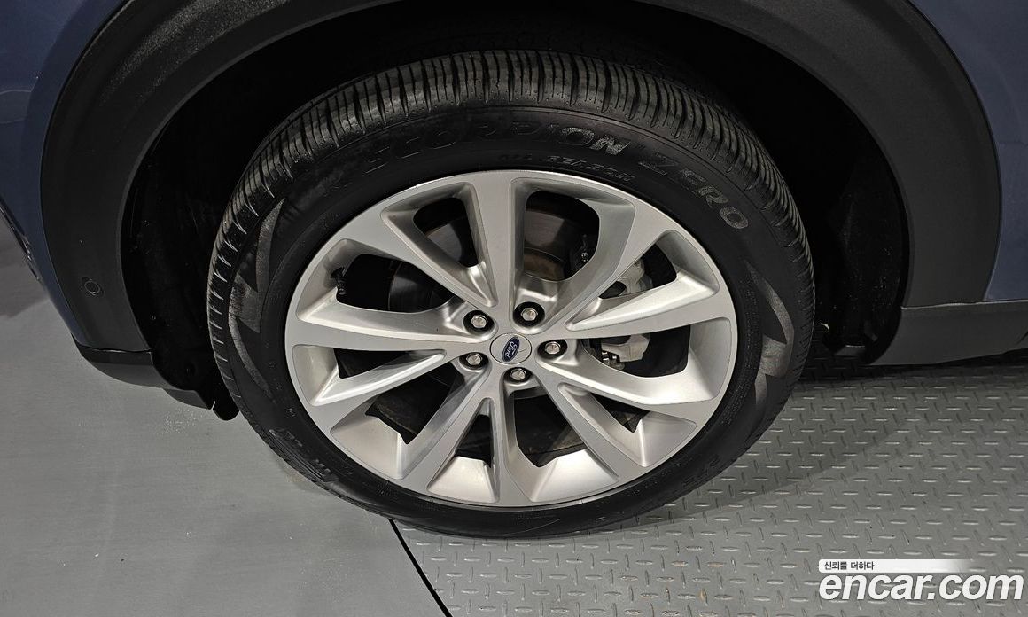 Ford Explorer 3.0 Platinum 4WD