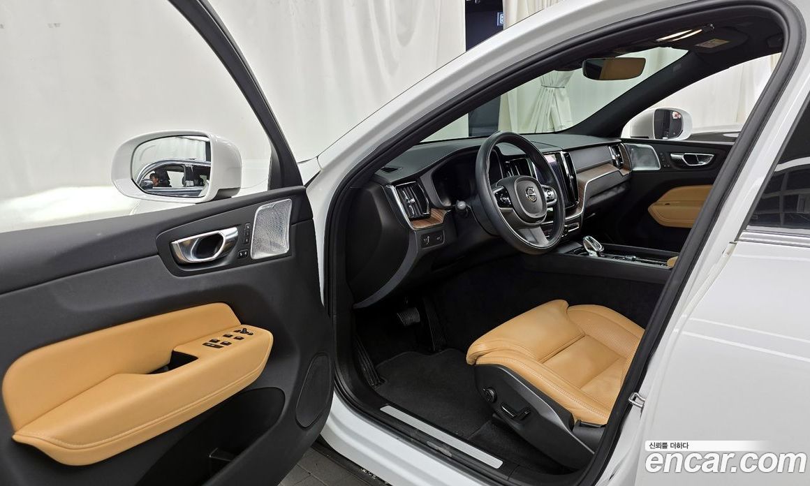 Volvo XC60 B6 Inscirtion