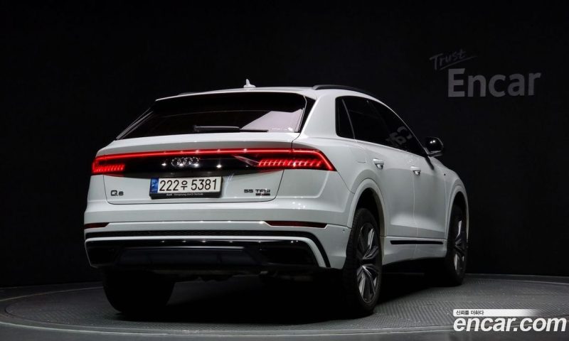 Audi Q8 55 TFSI Quattro Premium