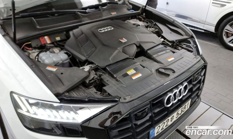 Audi Q8 55 TFSI Quattro Premium