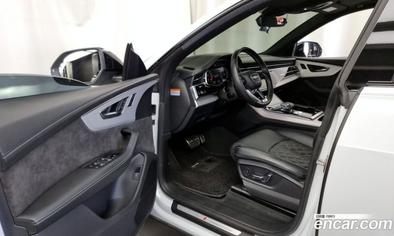 Audi Q8 55 TFSI Quattro Premium
