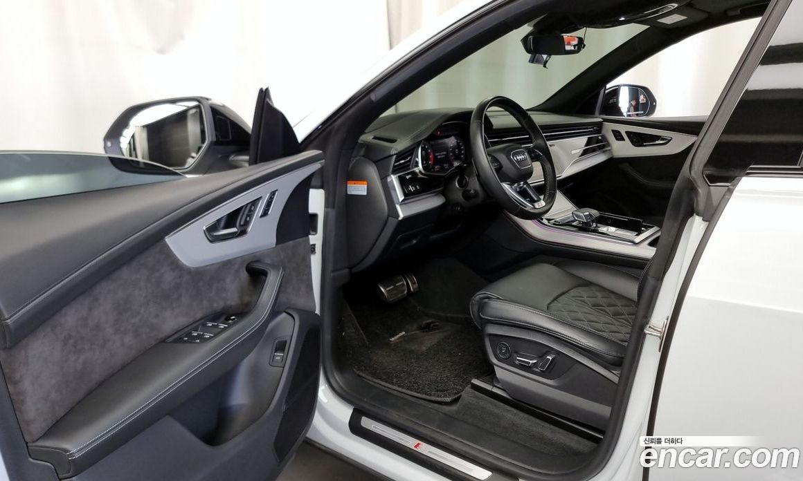 Audi Q8 55 TFSI Quattro Premium