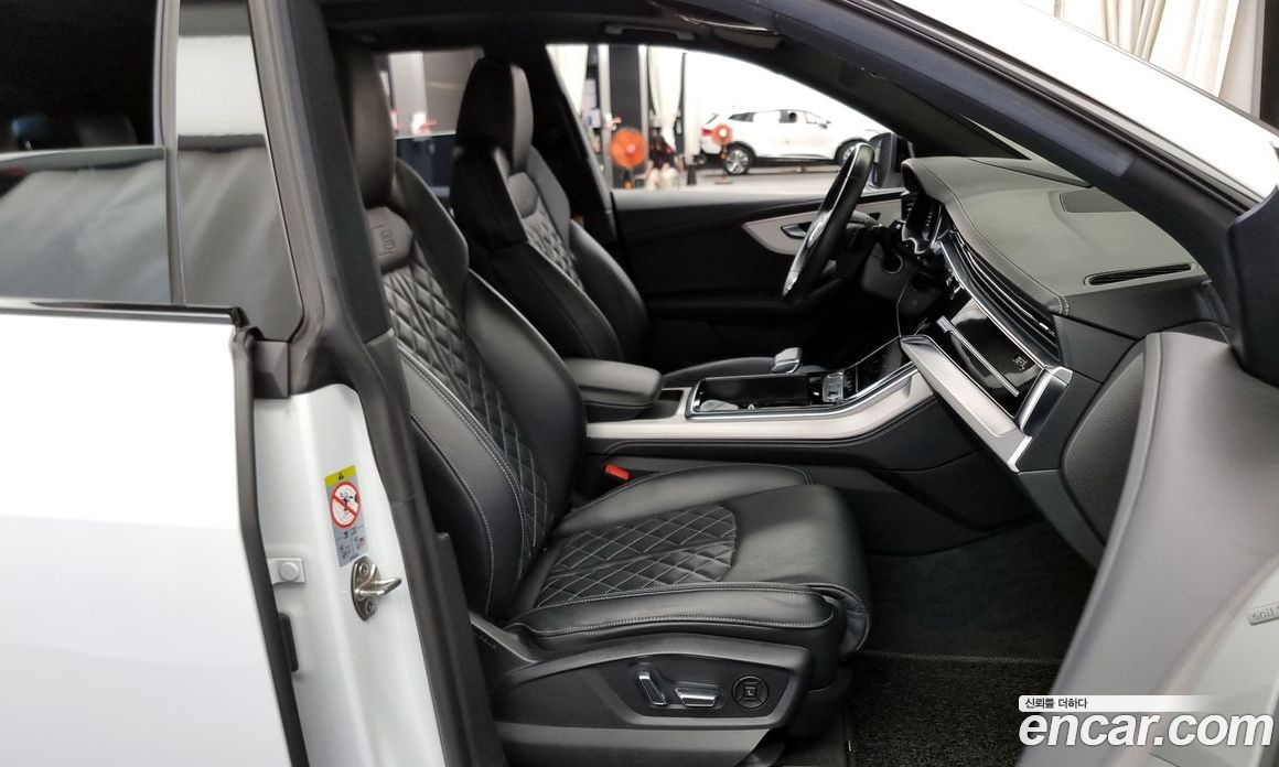 Audi Q8 55 TFSI Quattro Premium