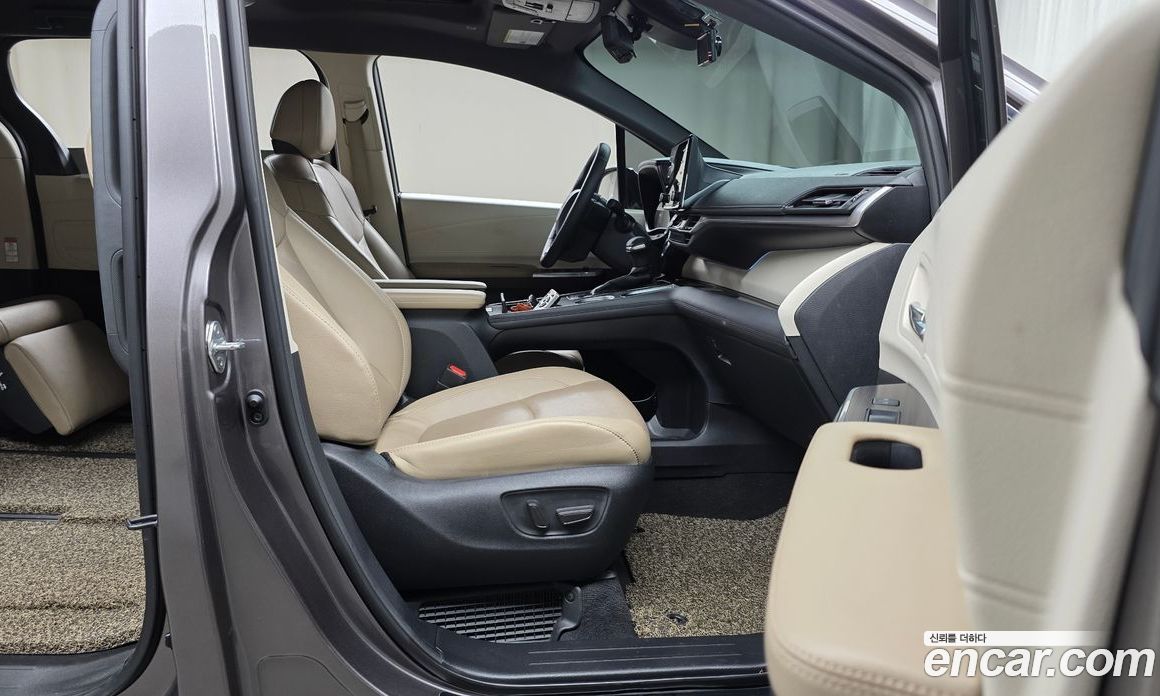 Toyota Sienna 2.5 Hybrid 2WD